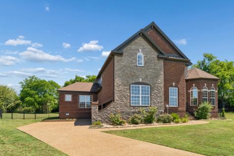 110 Tipperton Court Gallatin TN 37066