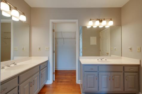 9007 Sawyer Brown Road Nashville TN 37221
