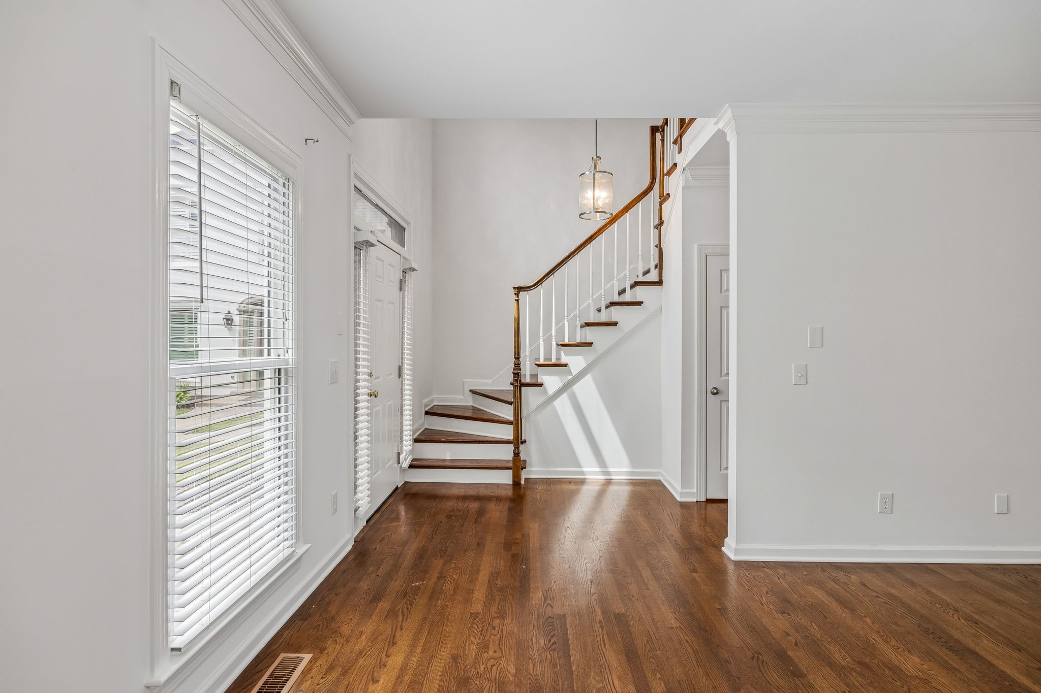 3037 Woodlawn Drive Nashville TN 37215