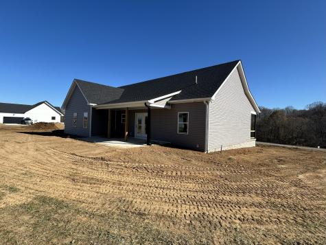 159 Creekside Lane Lafayette TN 37083