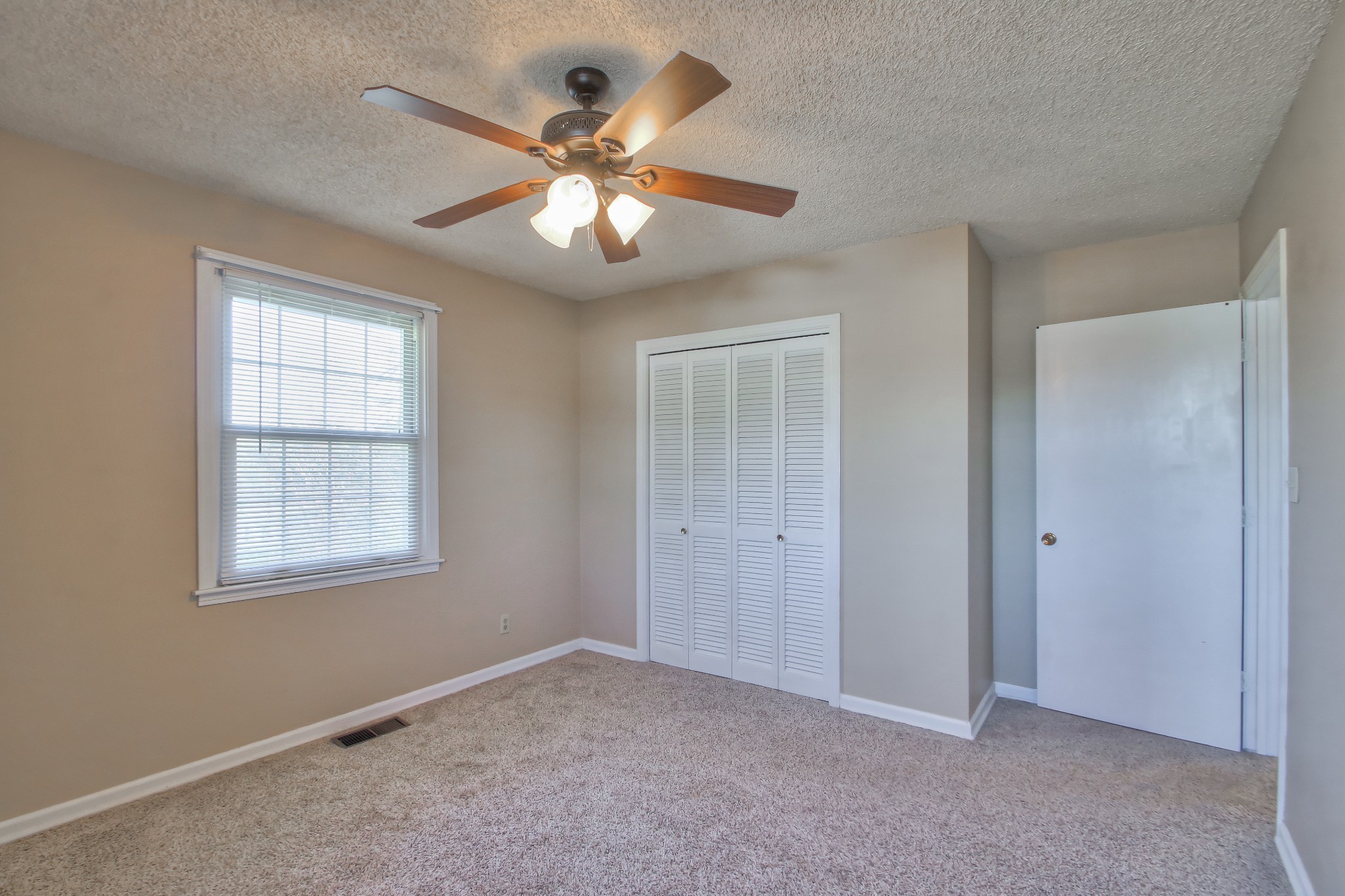 4037 Lake Parkway Court Hermitage TN 37076