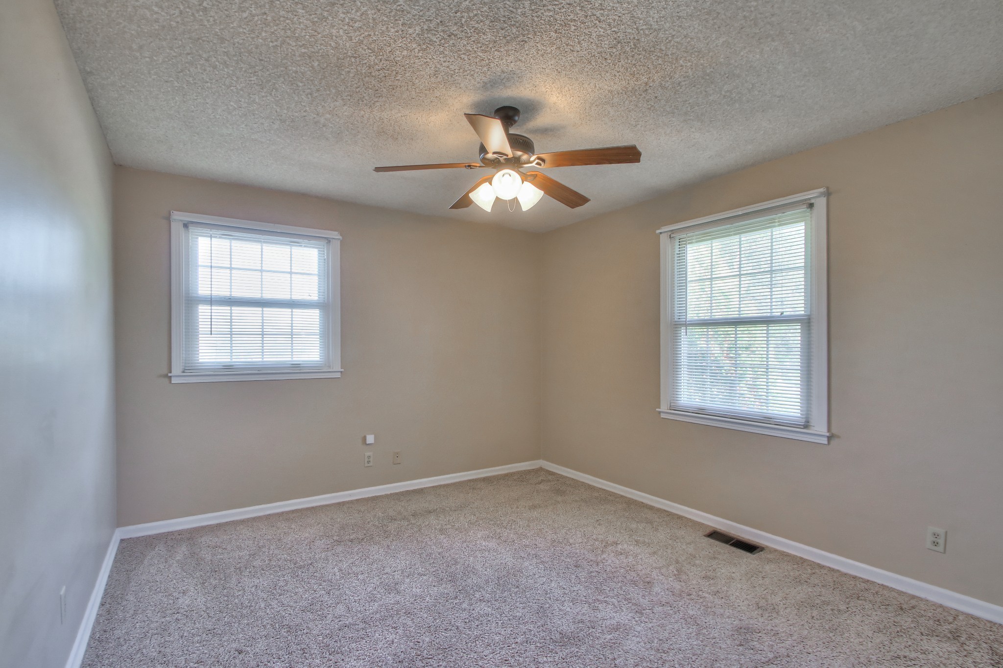 4037 Lake Parkway Court Hermitage TN 37076
