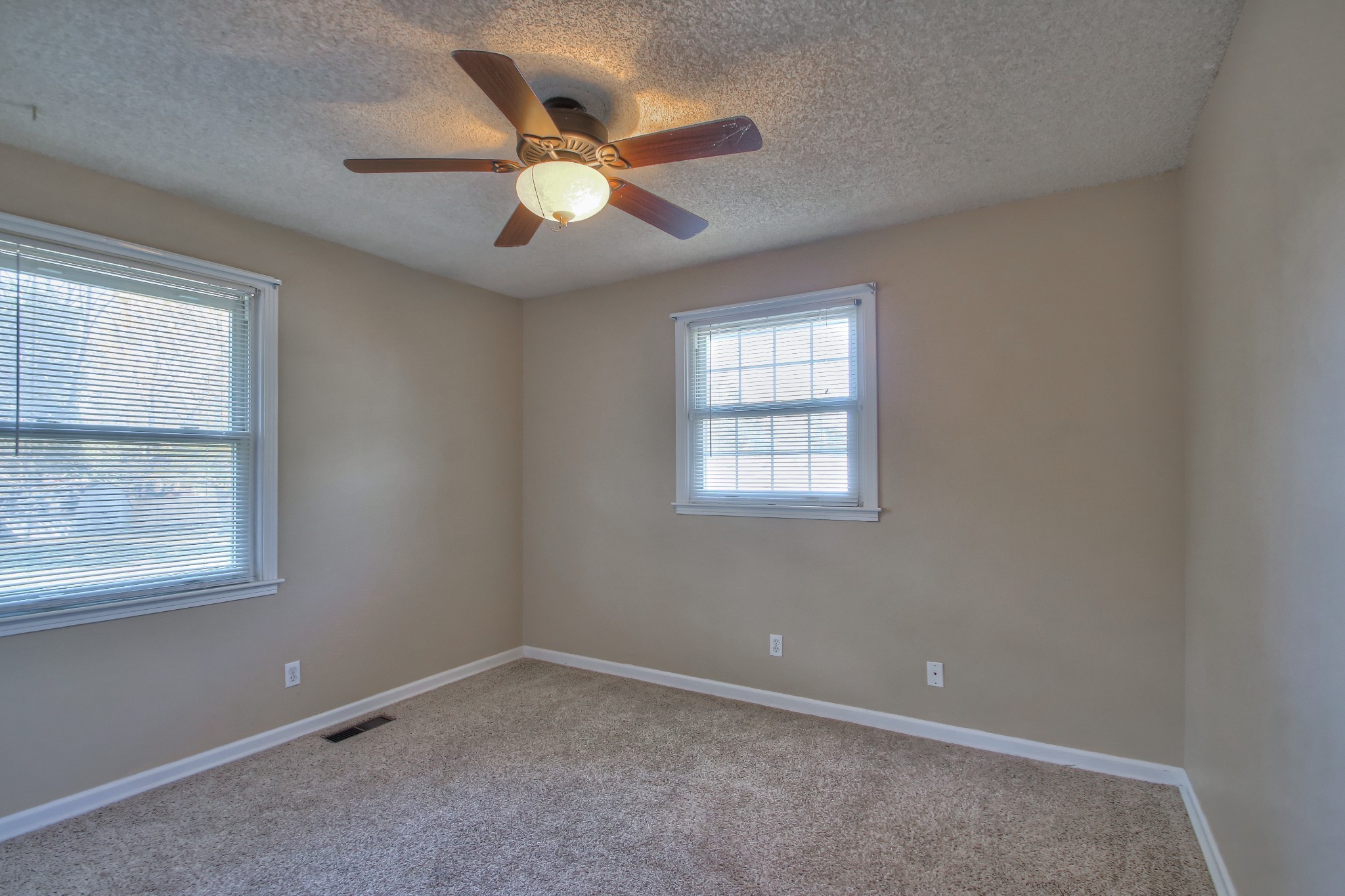 4037 Lake Parkway Court Hermitage TN 37076