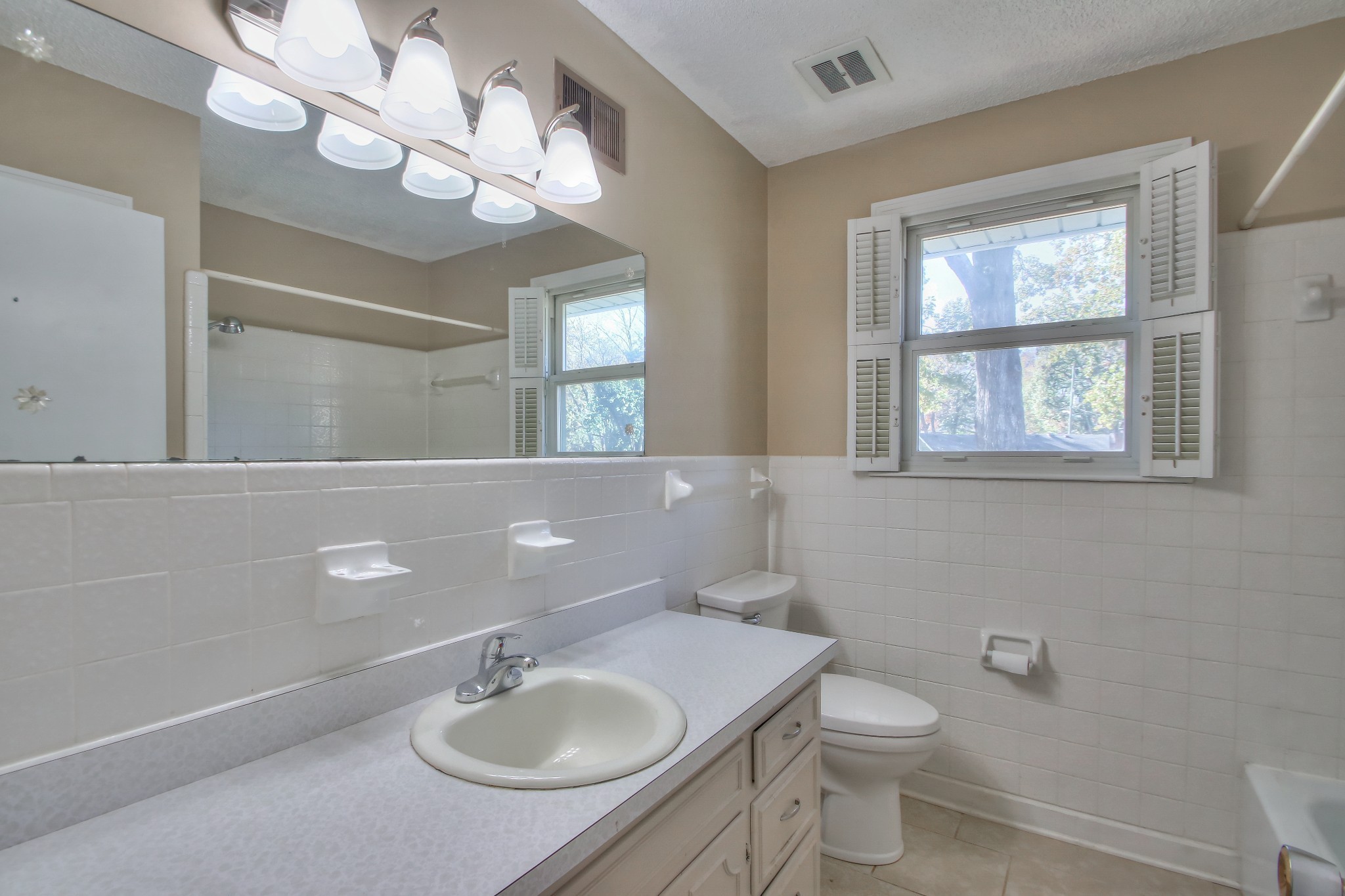 4037 Lake Parkway Court Hermitage TN 37076