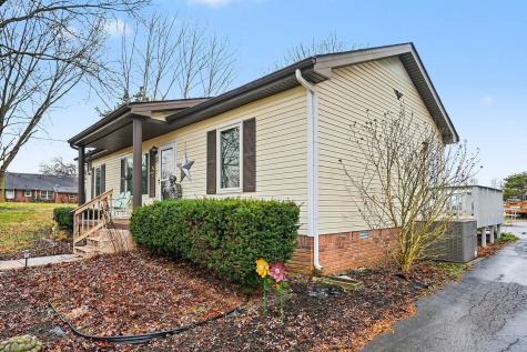 4918 Woodrow Road Woodlawn TN 37191
