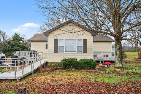 4918 Woodrow Road Woodlawn TN 37191