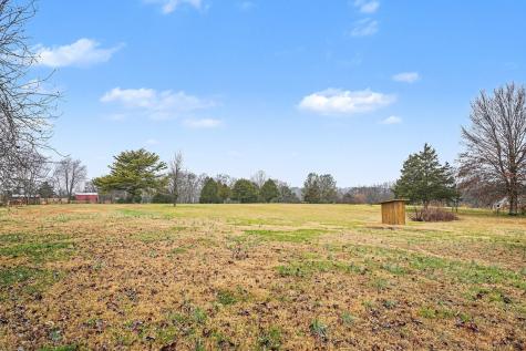 4918 Woodrow Road Woodlawn TN 37191