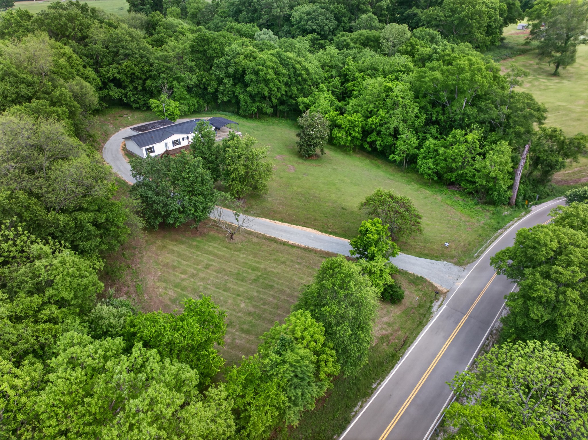 716 Canaan Road Columbia TN 38401