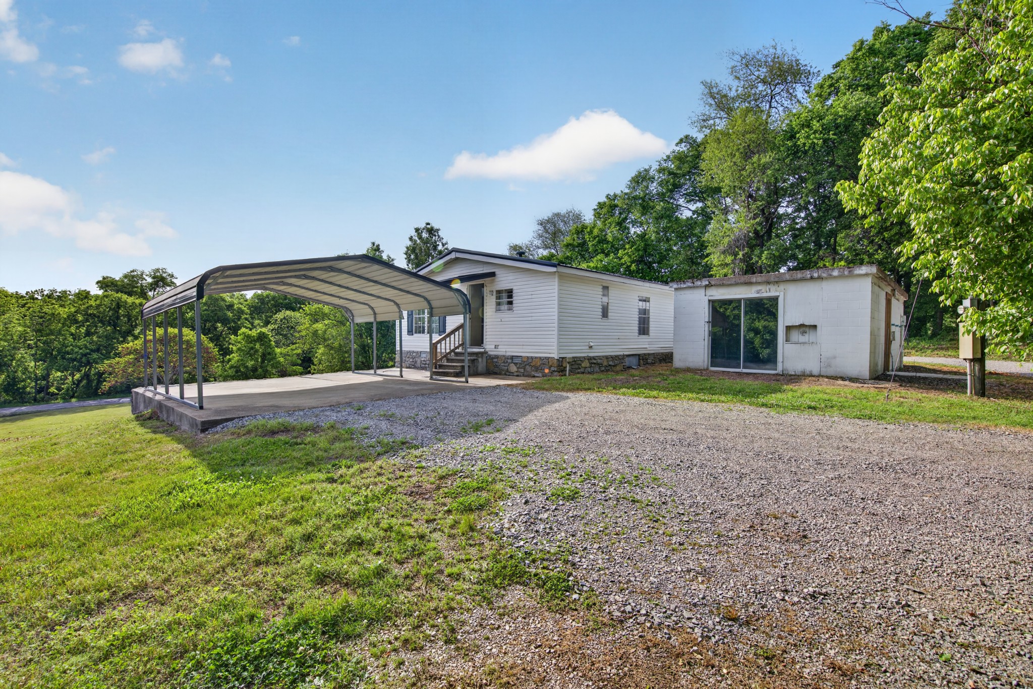 716 Canaan Road Columbia TN 38401
