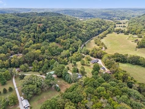 9004 Poplar Creek Road Nashville TN 37221