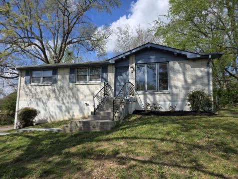 125 Curtis Cross Roads Hendersonville TN 37075