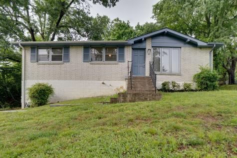 125 Curtis Cross Roads Hendersonville TN 37075