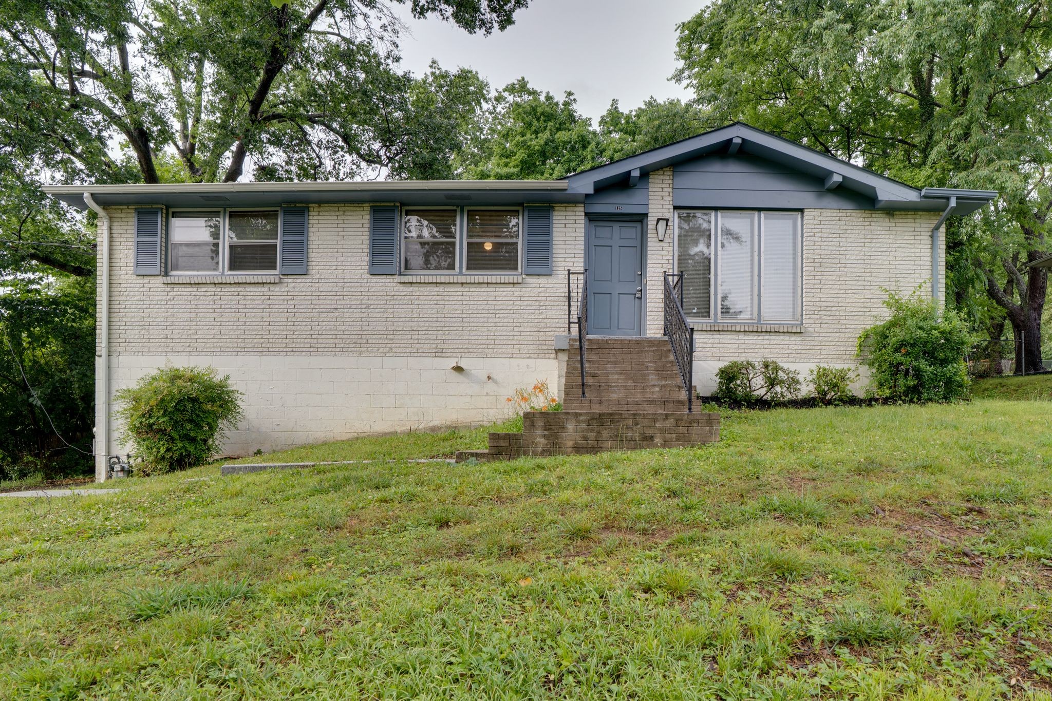 125 Curtis Cross Roads Hendersonville TN 37075