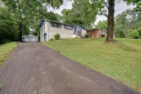 125 Curtis Cross Roads Hendersonville TN 37075