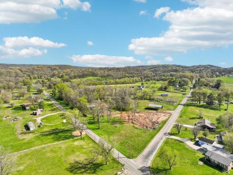 7919 Golf Club Road Mount Pleasant TN 38474