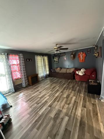 160 Oak Drive Beechgrove TN 37018