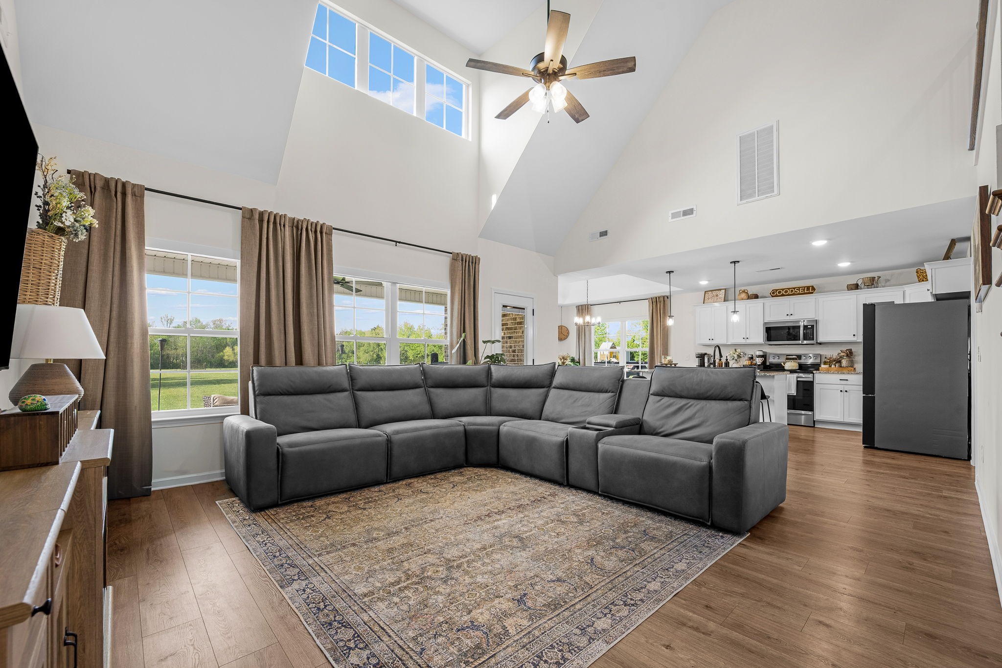 186 Carole Anne Drive Woodbury TN 37190