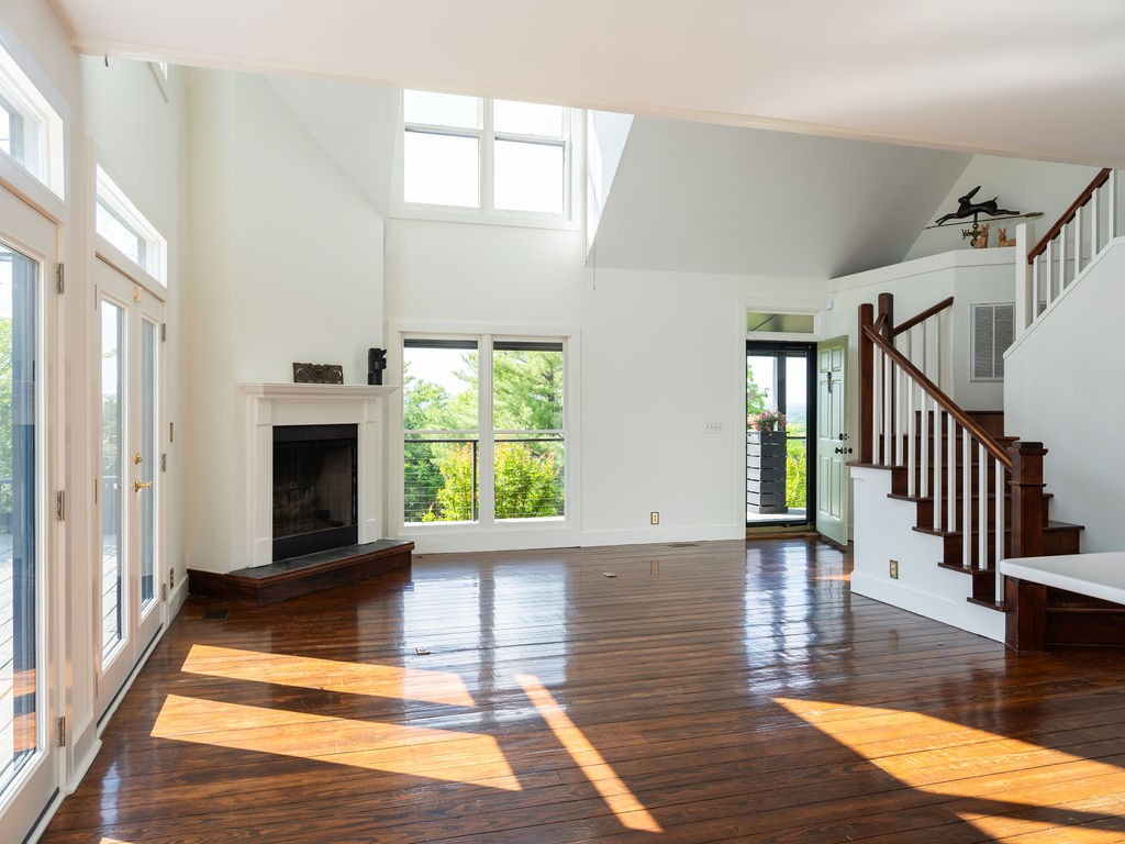 2351 Harlan Road Columbia TN 38401