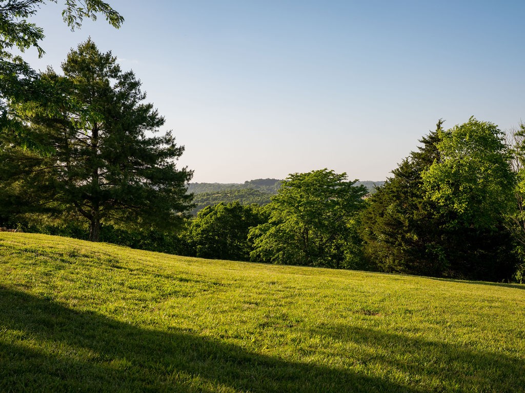 2351 Harlan Road Columbia TN 38401