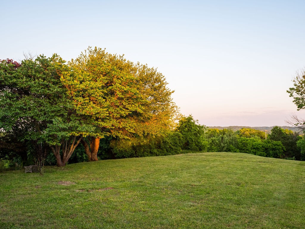 2351 Harlan Road Columbia TN 38401