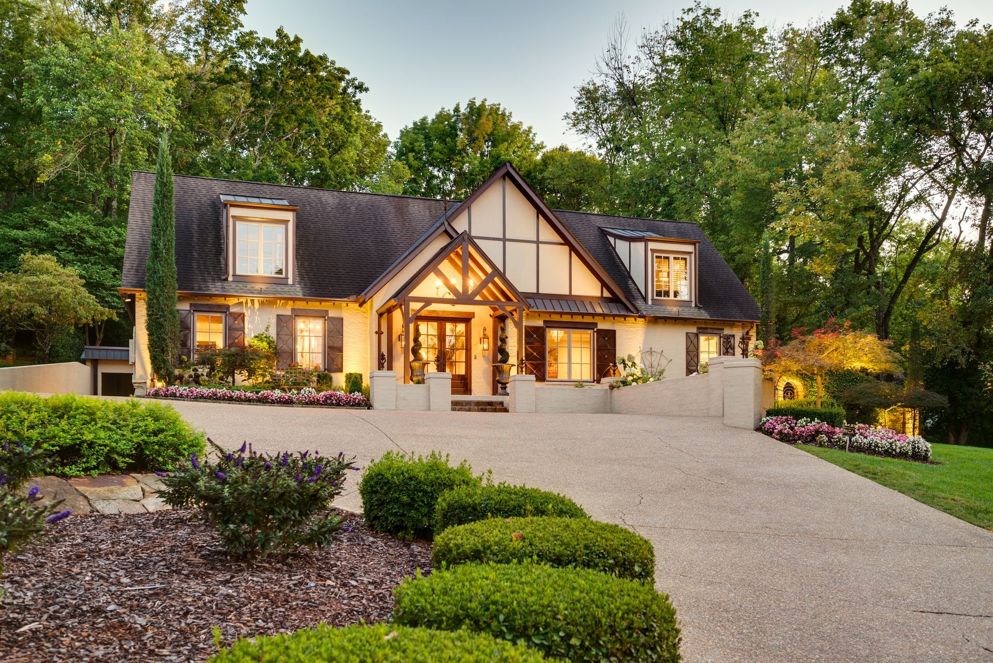 3807 Harding Place Nashville TN 37215