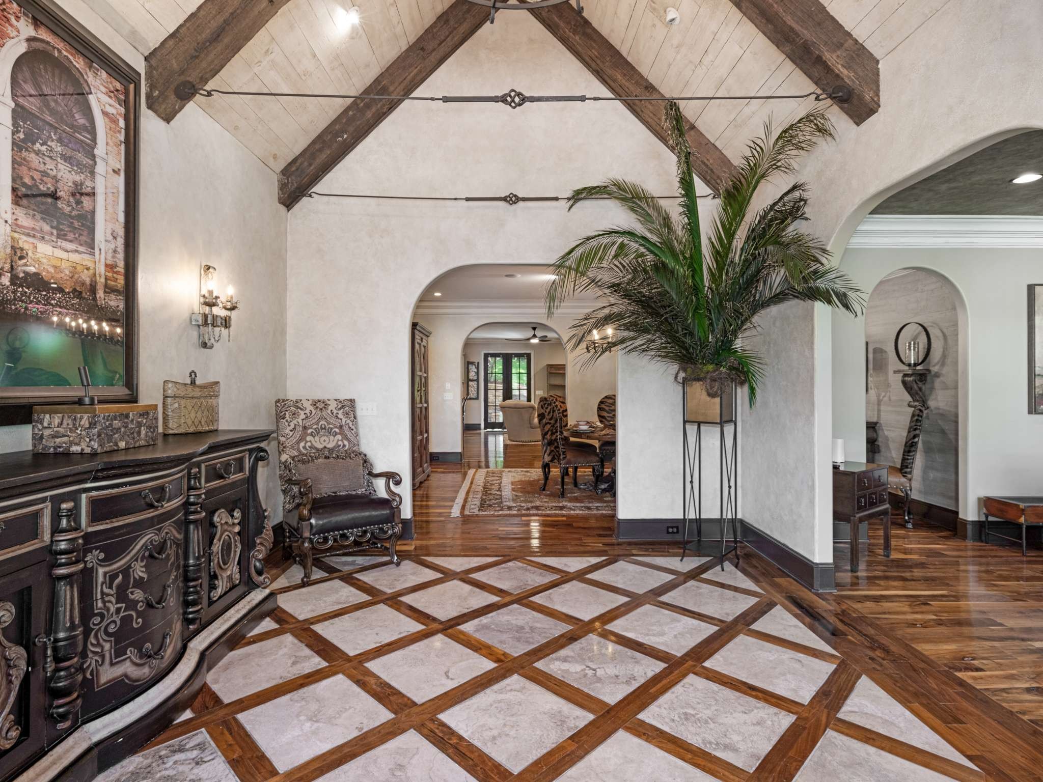 3807 Harding Place Nashville TN 37215