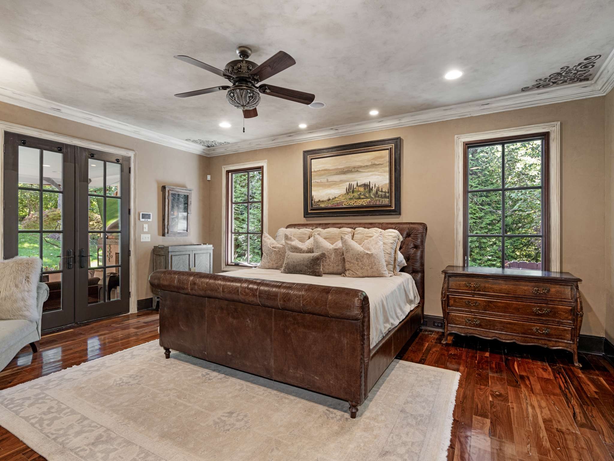 3807 Harding Place Nashville TN 37215