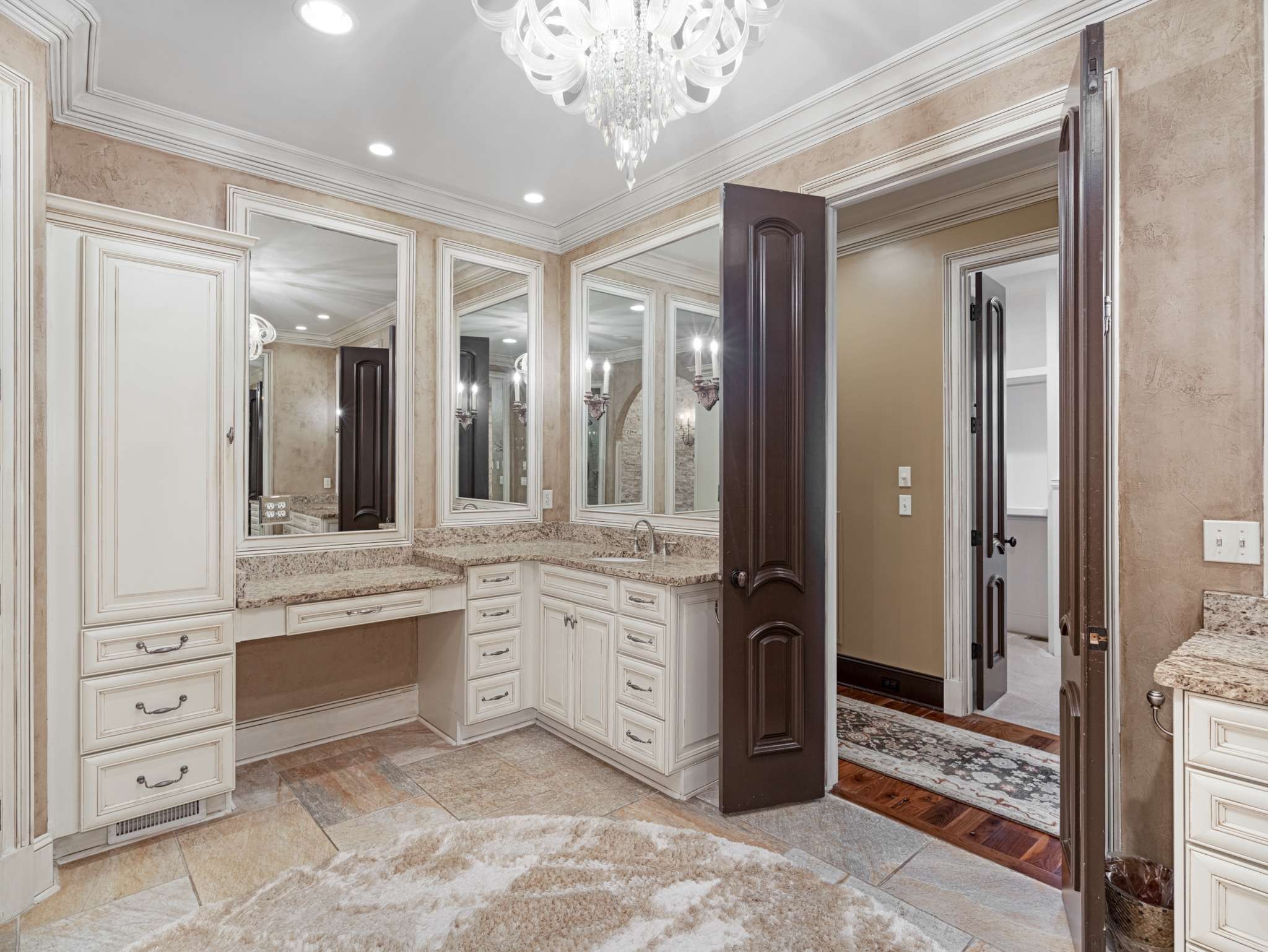 3807 Harding Place Nashville TN 37215