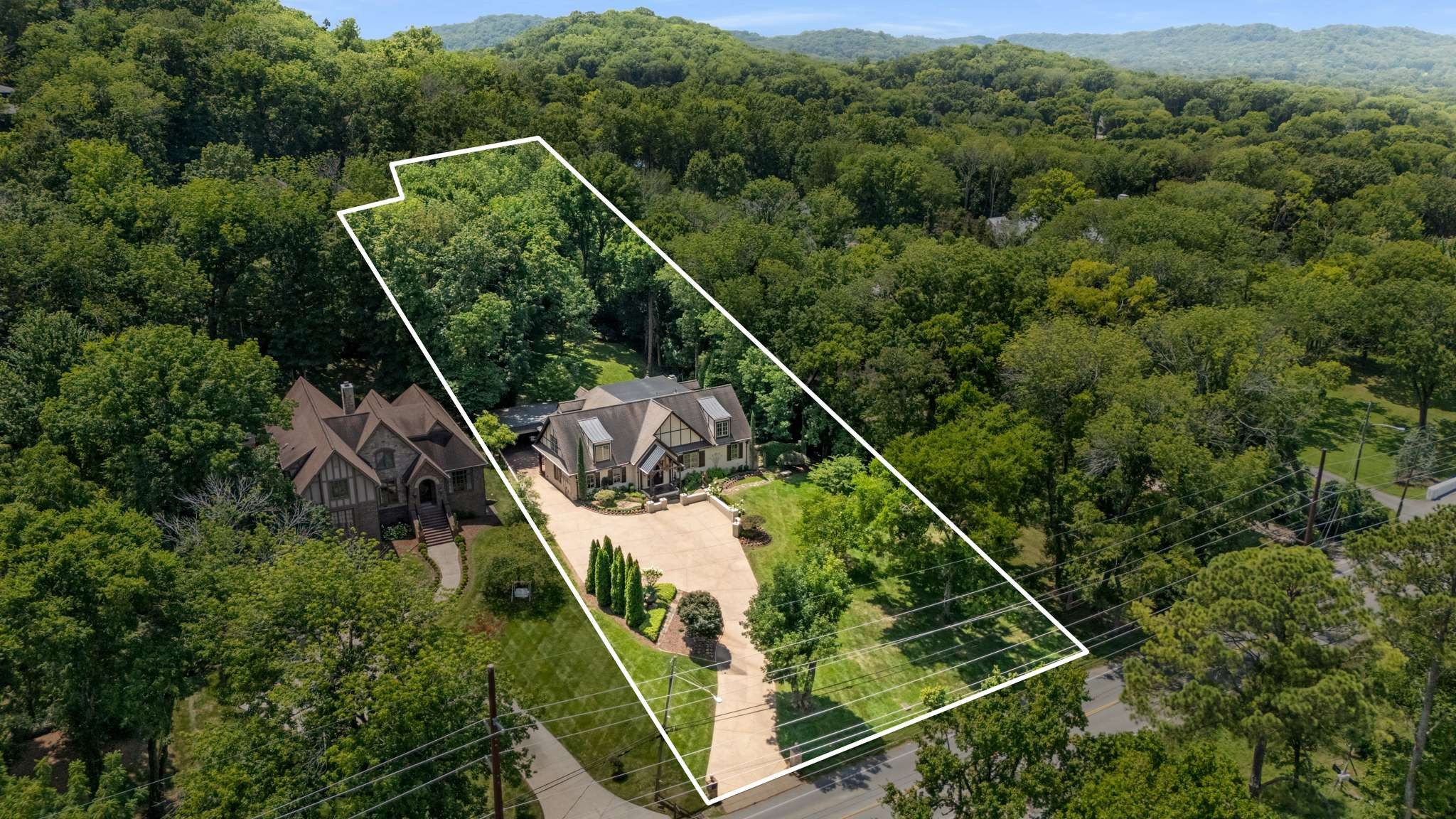 3807 Harding Place Nashville TN 37215