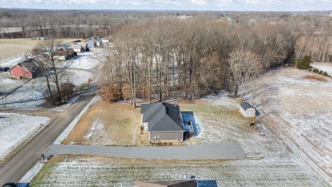 158 Caydras Way Lafayette TN 37083