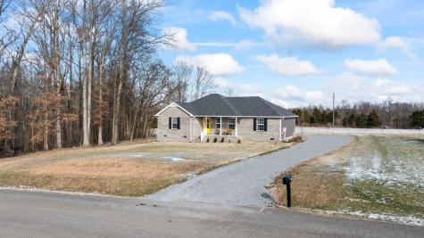 158 Caydras Way Lafayette TN 37083