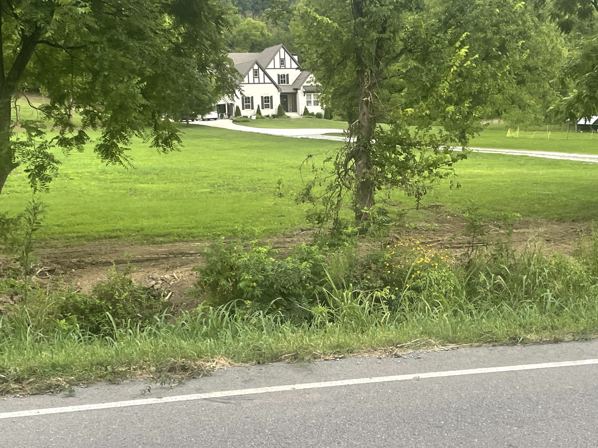 6822 Arno Allisona Road College Grove TN 37046