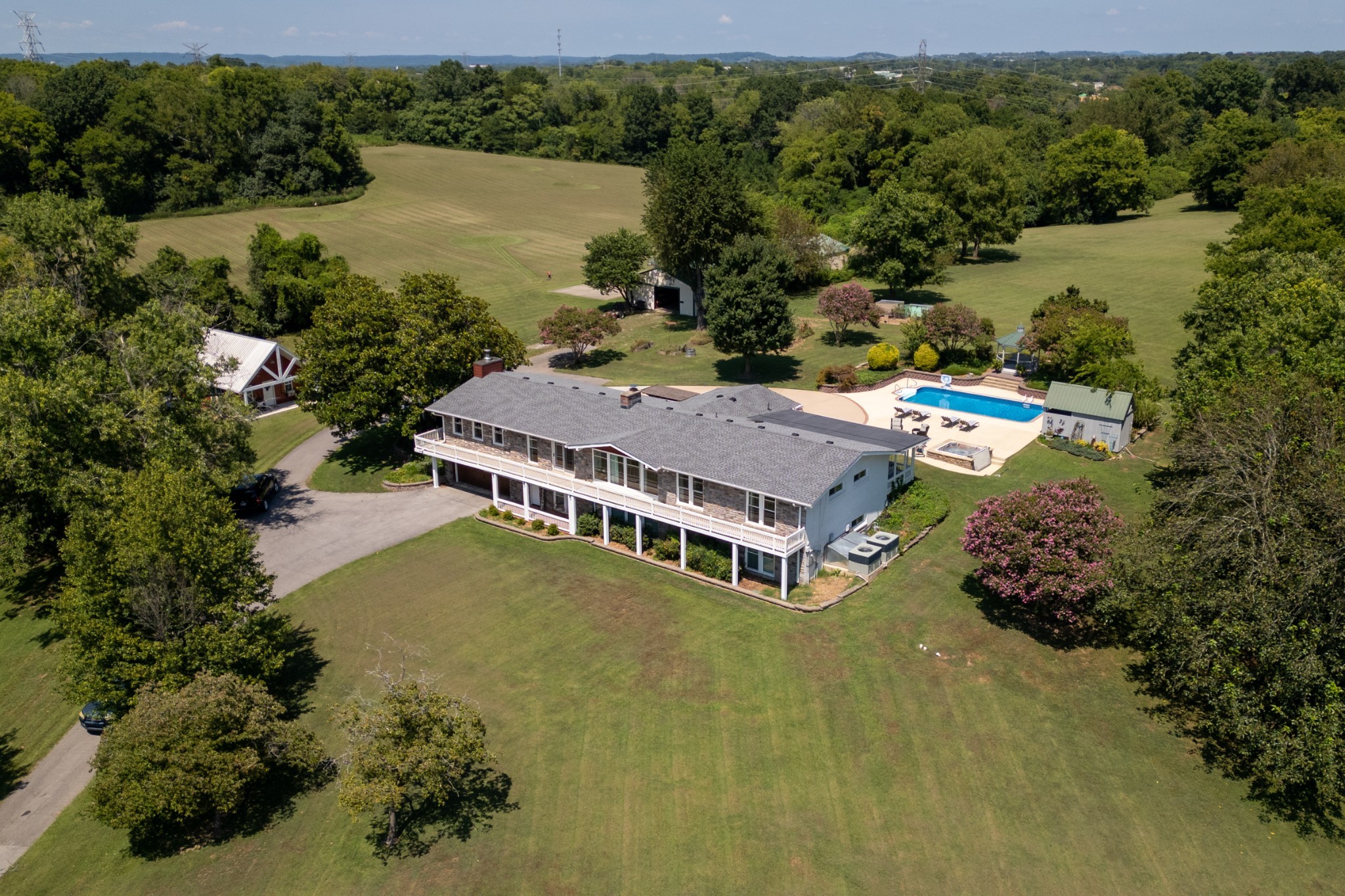 344 Peach Valley Road Gallatin TN 37066