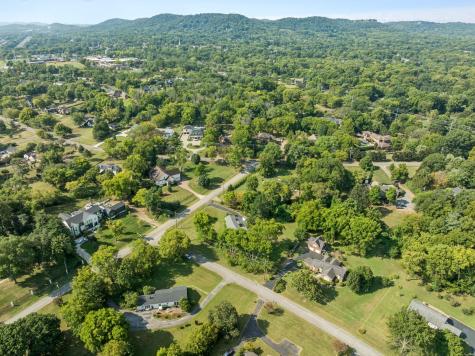 736 Omandale Drive Nashville TN 37204