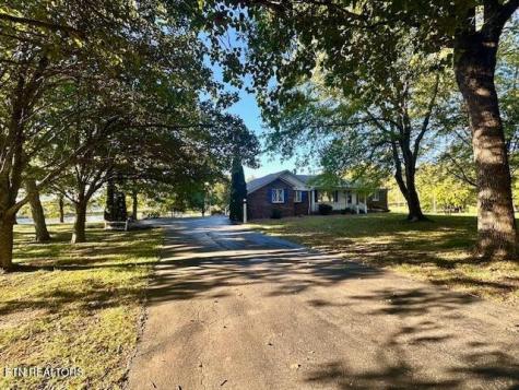 5185 Crossville Highway Sparta TN 38583