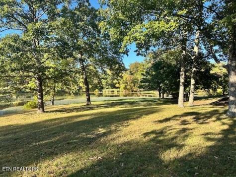 5185 Crossville Highway Sparta TN 38583