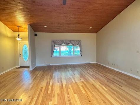 5185 Crossville Highway Sparta TN 38583