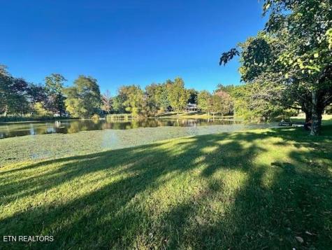 5185 Crossville Highway Sparta TN 38583