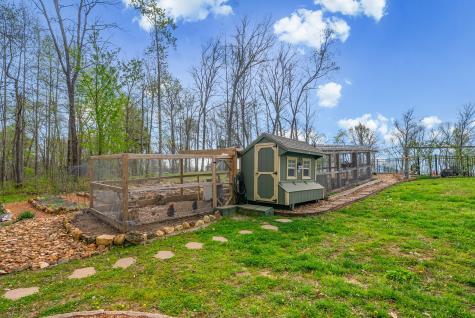 2675 Mockingbird Hill Road Palmyra TN 37142