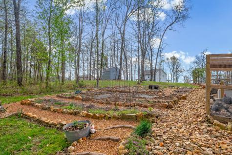 2675 Mockingbird Hill Road Palmyra TN 37142