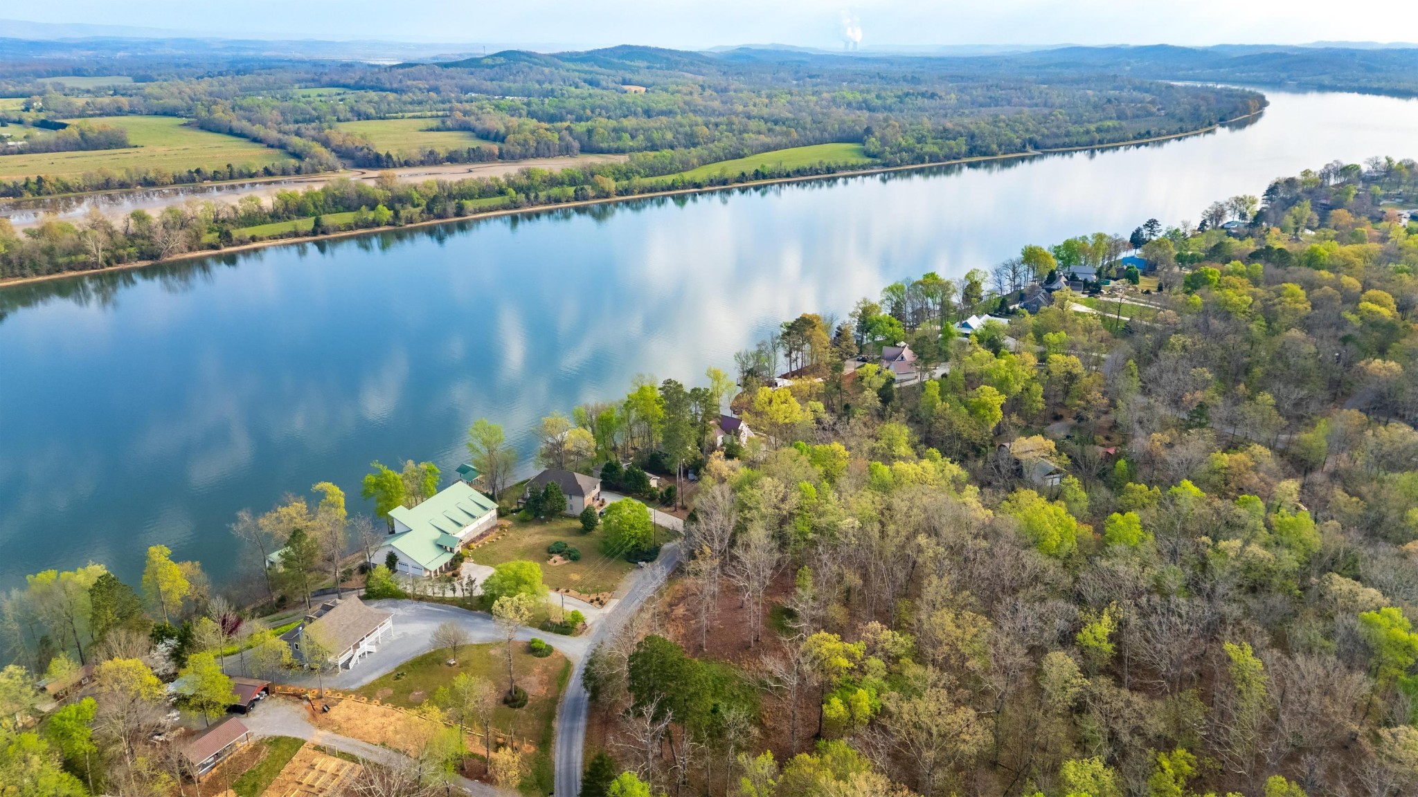 325 Russell Lane Decatur TN 37322
