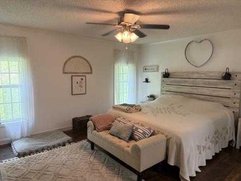 1076 Skyline Drive Kingston Springs TN 37082