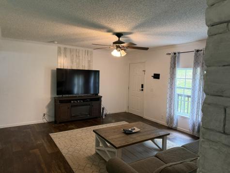 1076 Skyline Drive Kingston Springs TN 37082