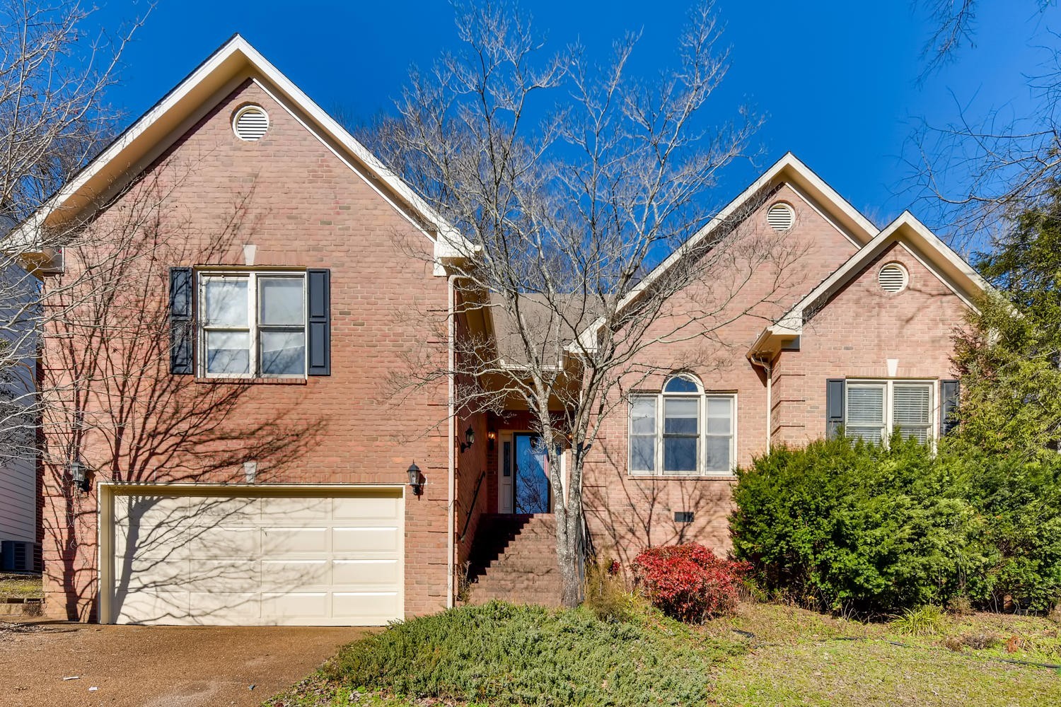8449 Indian Hills Drive Nashville TN 37221