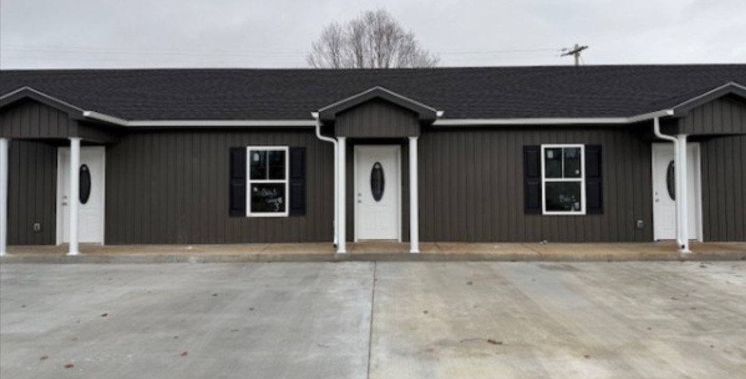 1 Looney St, N Cowan TN 37318