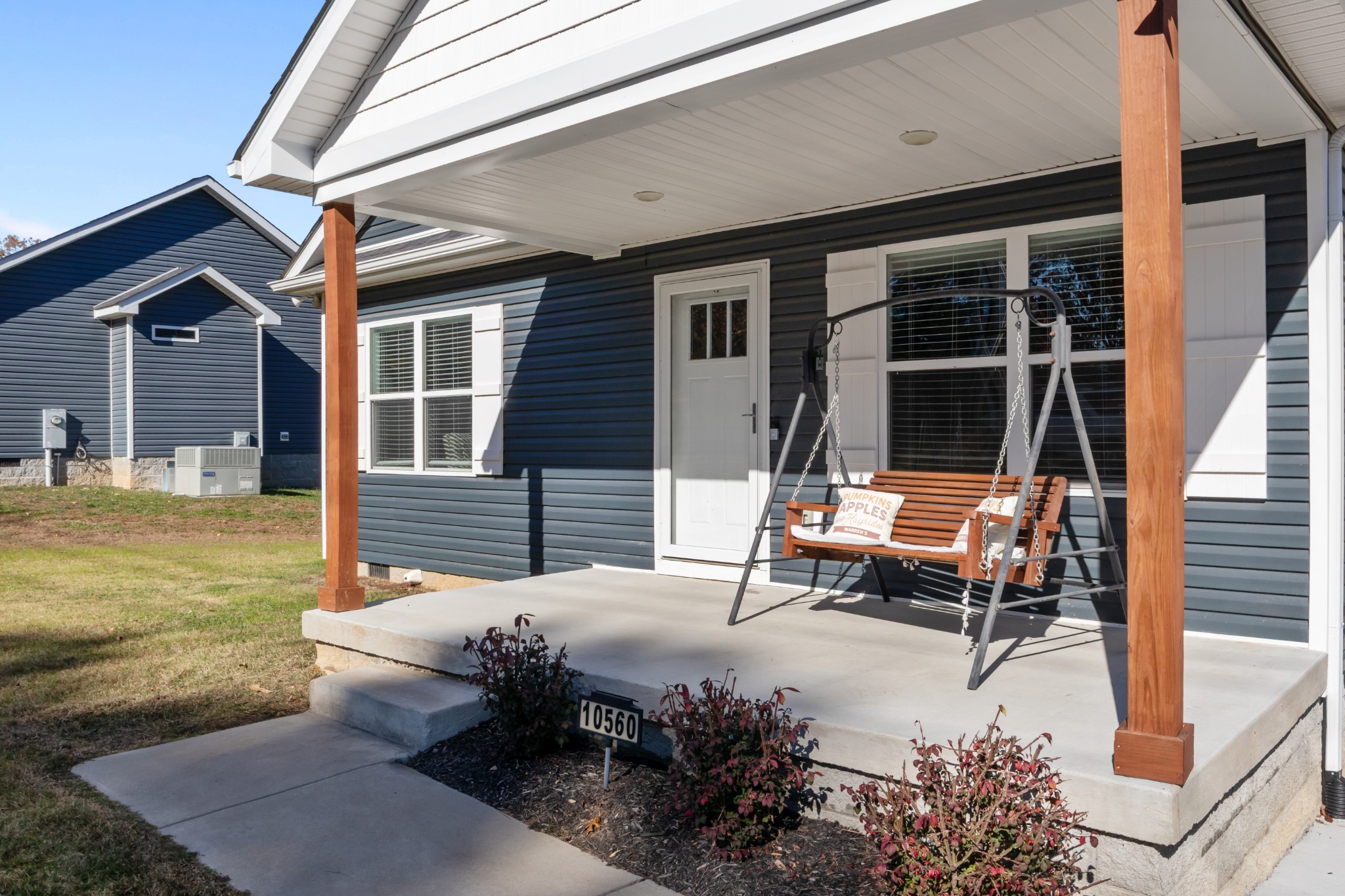 10560 Church Road Bon Aqua TN 37025