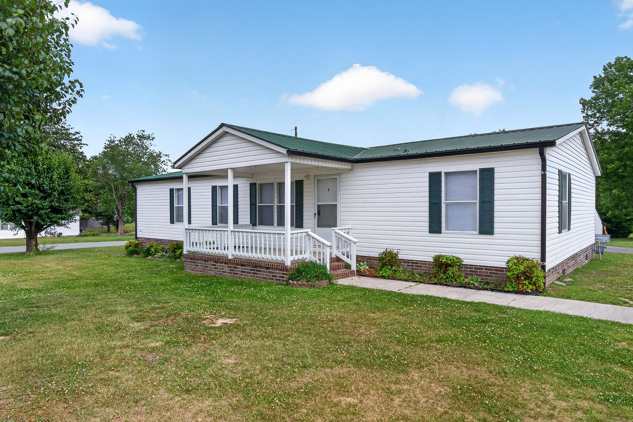 900 S Mountain Street Smithville TN 37166