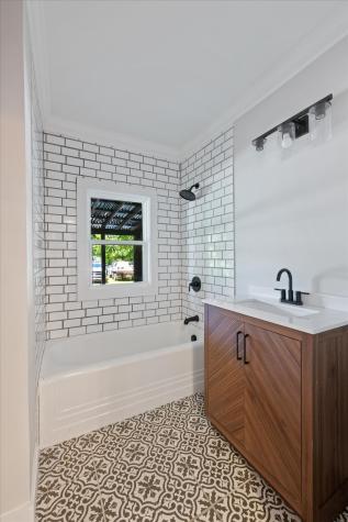 1327 Mcalpine Avenue Nashville TN 37216