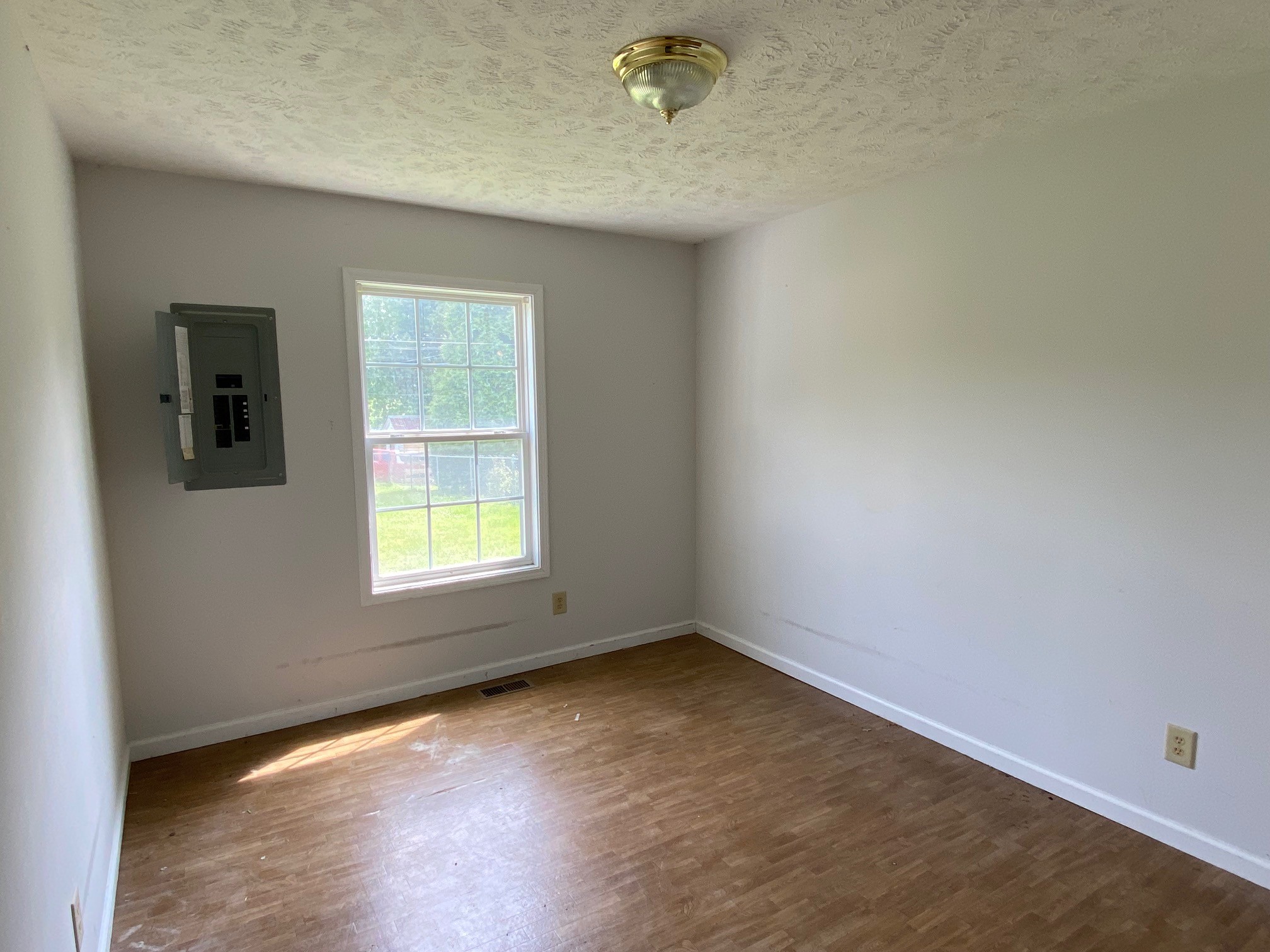 1652 Vista Lane Clarksville TN 37043