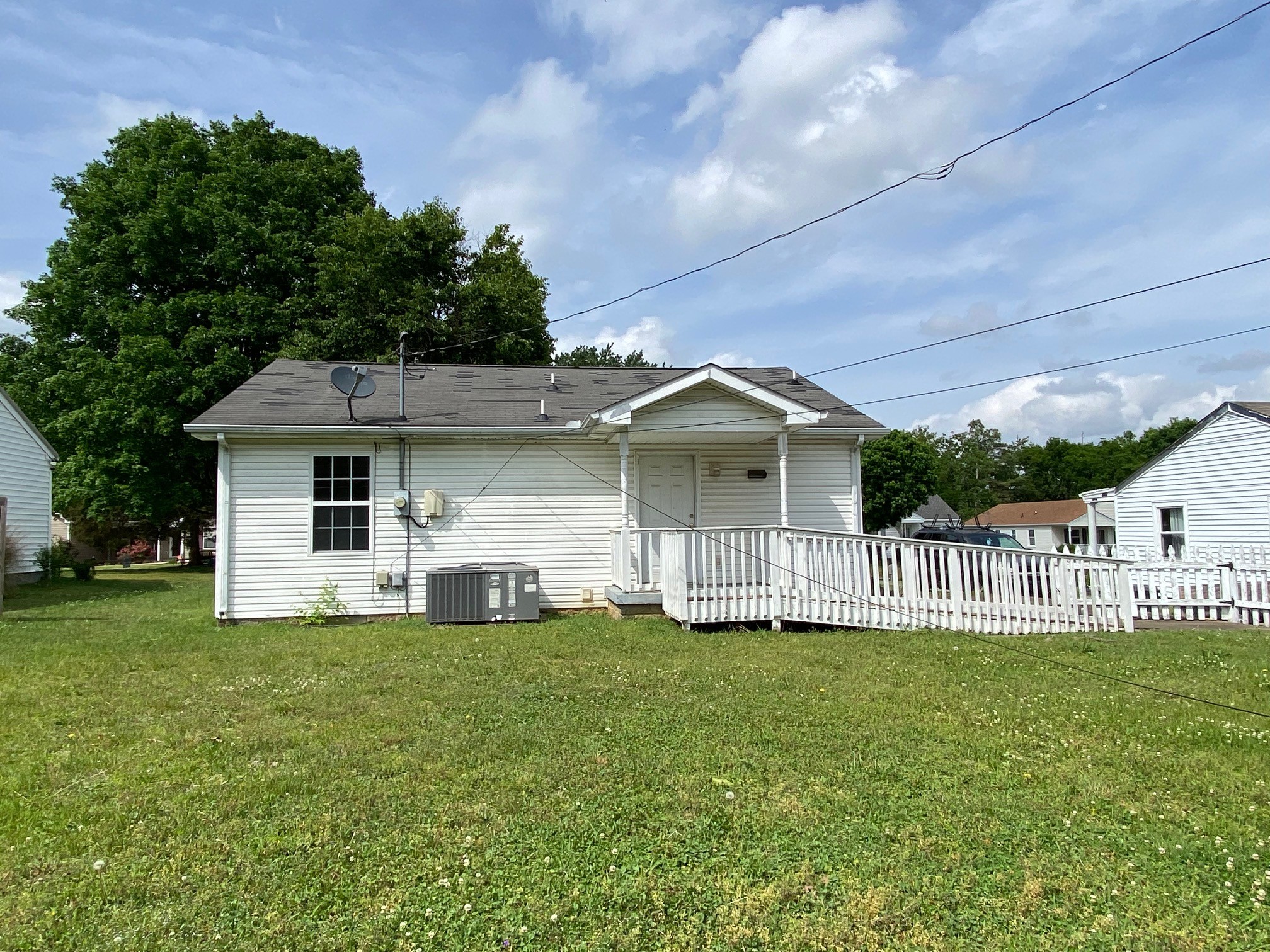 1652 Vista Lane Clarksville TN 37043